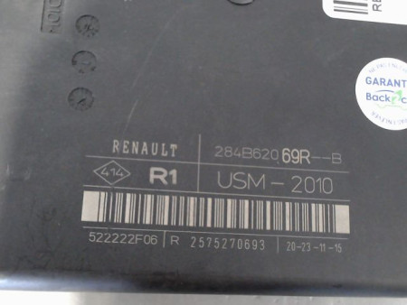 BOITE A FUSIBLES RENAULT MEGANE