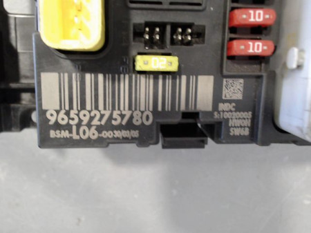 BOITE A FUSIBLES PEUGEOT 307