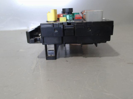 BOITE A FUSIBLES PEUGEOT 307