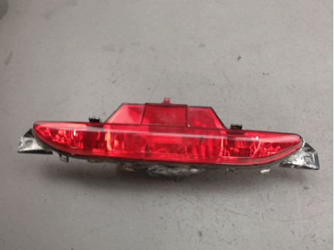 FEU BROUILLARD CENTRAL ARRIERE PEUGEOT 208
