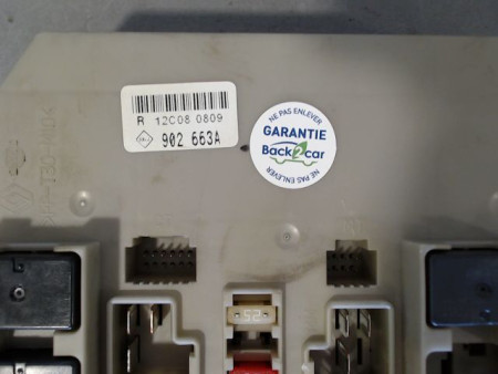 BOITE A FUSIBLES RENAULT CLIO
