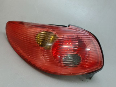 FEU ARRIERE GAUCHE  PEUGEOT 206