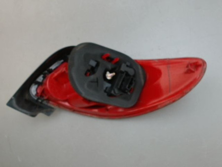 FEU ARRIERE GAUCHE  PEUGEOT 206