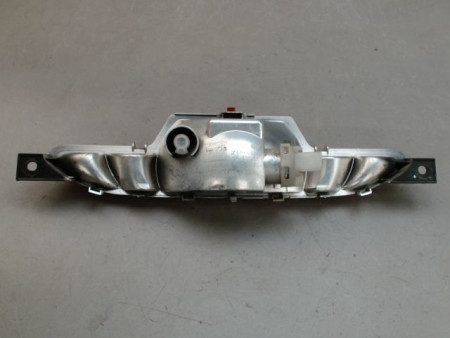 FEU BROUILLARD CENTRAL ARRIERE PEUGEOT 208