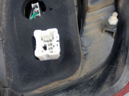 FEU ARRIERE GAUCHE  NISSAN MICRA