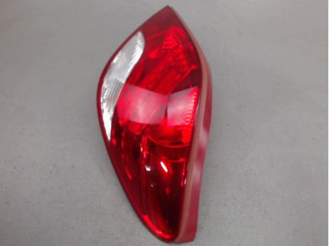 FEU ARRIERE DROIT PEUGEOT 207