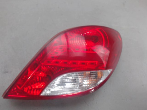 FEU ARRIERE DROIT PEUGEOT 207