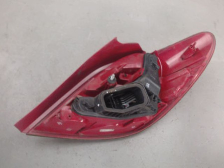 FEU ARRIERE GAUCHE  PEUGEOT 207