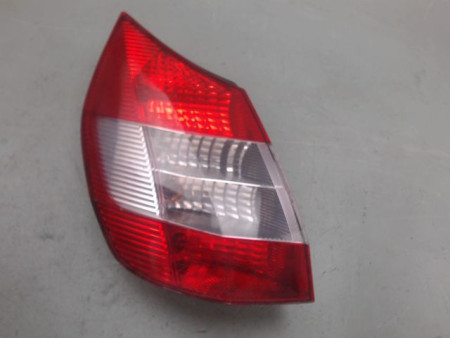 FEU ARRIERE GAUCHE  RENAULT MEGANE
