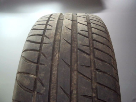 Pneu TAURUS HIGH PERFORMANCE 195 50 15 82 V