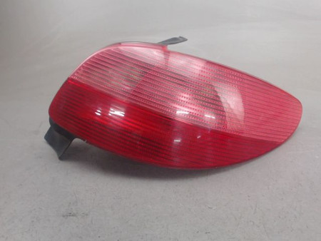 FEU ARRIERE DROIT PEUGEOT 206