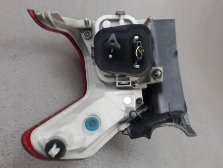 FEU ARRIERE GAUCHE  PEUGEOT 2008
