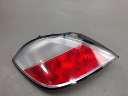 FEU ARRIERE GAUCHE  OPEL ASTRA