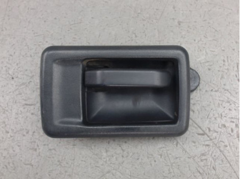 POIGNEE INTERIEURE PORTE AVANT DROIT PEUGEOT 106