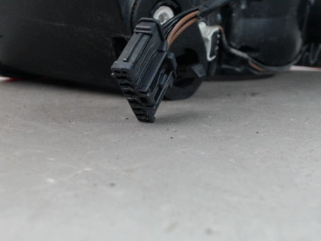 FEU ARRIERE GAUCHE  CITROEN C4
