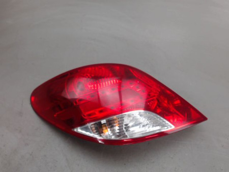 FEU ARRIERE GAUCHE  PEUGEOT 207