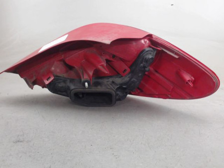 FEU ARRIERE GAUCHE  PEUGEOT 207