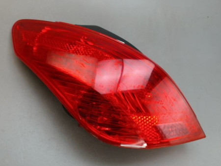 FEU ARRIERE GAUCHE  PEUGEOT 207