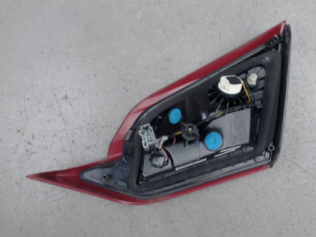 FEU ARRIERE INTERIEUR GAUCHE FORD FIESTA