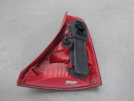 FEU ARRIERE GAUCHE  RENAULT CLIO
