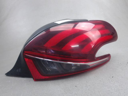 FEU ARRIERE DROIT PEUGEOT 208