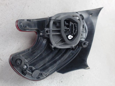 FEU ARRIERE GAUCHE  PEUGEOT 208
