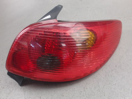 FEU ARRIERE DROIT PEUGEOT 206