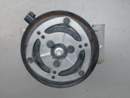 COMPRESSEUR AIR CONDITIONNE FORD FIESTA