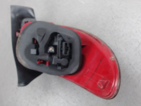 FEU ARRIERE DROIT PEUGEOT 206