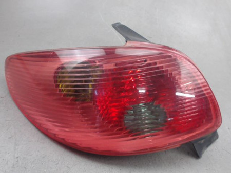 FEU ARRIERE GAUCHE  PEUGEOT 206
