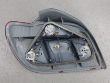 FEU ARRIERE DROIT TOYOTA YARIS