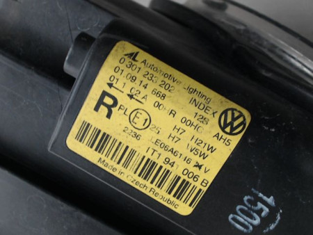 PHARE DROIT VOLKSWAGEN TOURAN