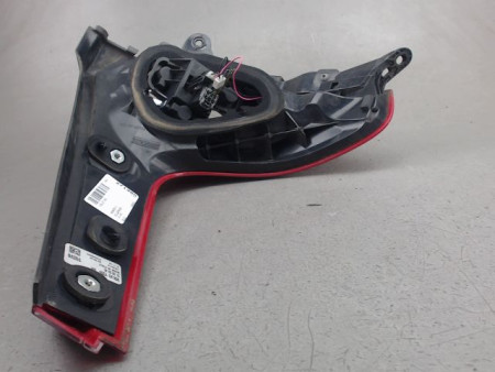 FEU ARRIERE DROIT VOLVO V40
