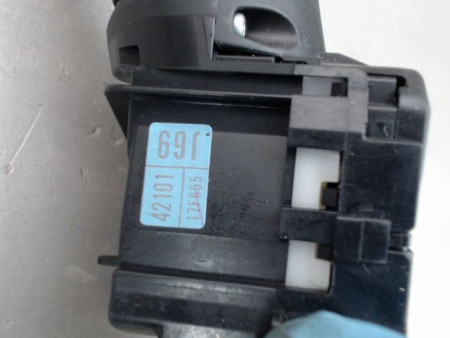 COMMANDE CLIGNOTANT TOYOTA VERSO-S