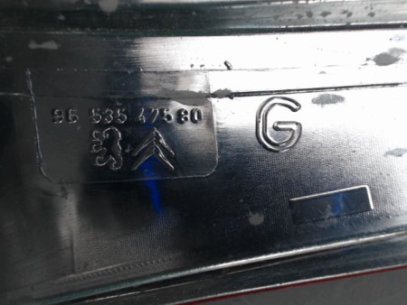 FEU ARRIERE GAUCHE  CITROEN C4