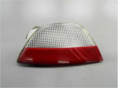 FEU DE PARE-CHOC ARRIERE DROIT FORD FOCUS 98-04