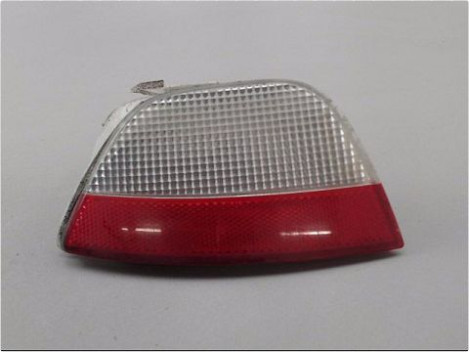 FEU DE PARE-CHOC ARRIERE DROIT FORD FOCUS 98-04