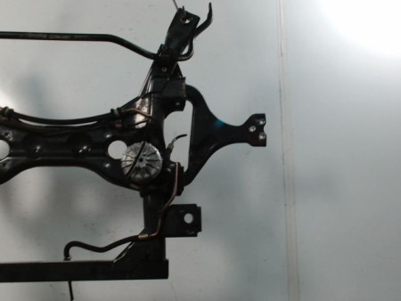 BERCEAU MOTEUR AVANT MERCEDES VITO