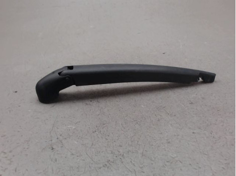 BRAS ESSUIE-GLACE ARRIERE FORD KA