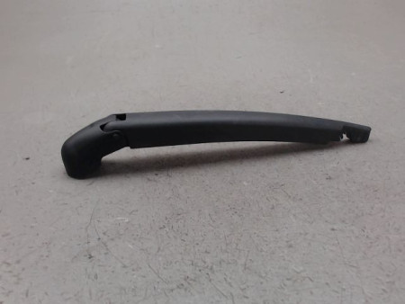 BRAS ESSUIE-GLACE ARRIERE FORD KA