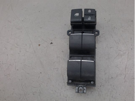 COMMANDE LEVE-GLACE PORTE AVG TOYOTA RAV4