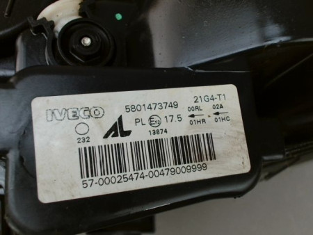 PHARE DROIT IVECO 35S15