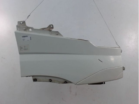 AILE AVANT DROIT IVECO 35S15