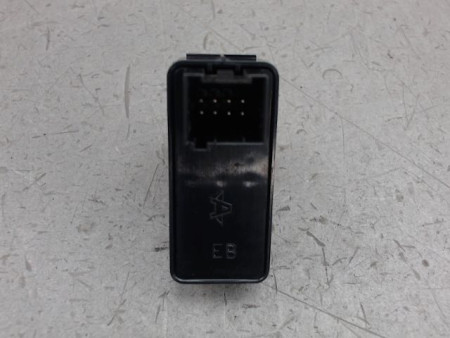 COMMANDE LEVE-GLACE PORTE AVD IVECO 35S15