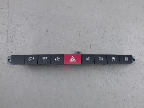 BOUTON DE WARNING IVECO 35S15