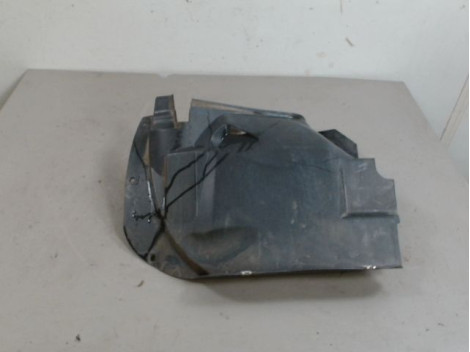 PARE-BOUE AVANT DROIT IVECO 35S15