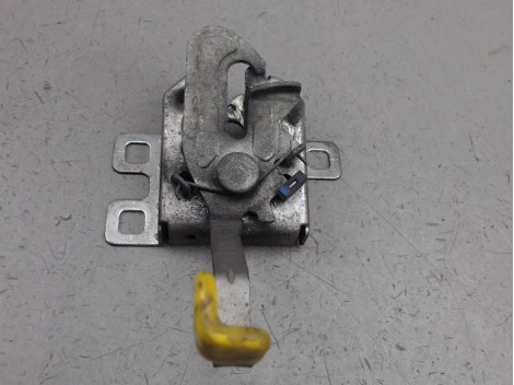 SERRURE CAPOT IVECO 35S15
