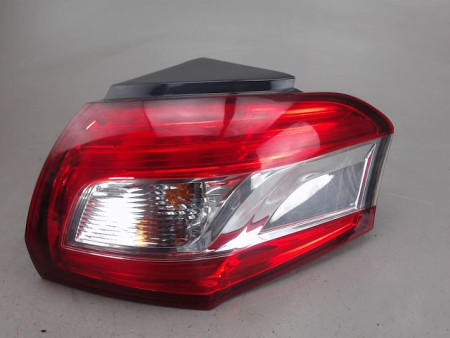 FEU ARRIERE DROIT PEUGEOT 4008