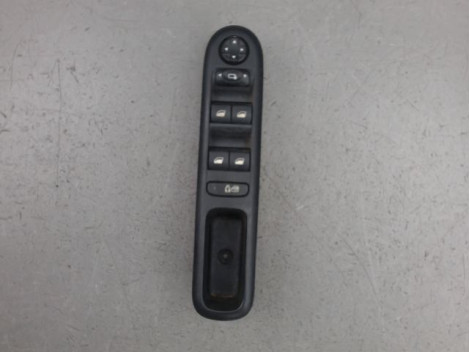 COMMANDE LEVE-GLACE PORTE AVG PEUGEOT 3008