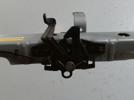 TRAVERSE SUPERIEURE ARMATURE AVANT NISSAN MICRA